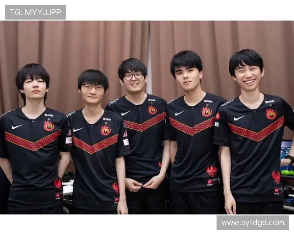 FPX在大师赛中的比赛经验分析与表现评估