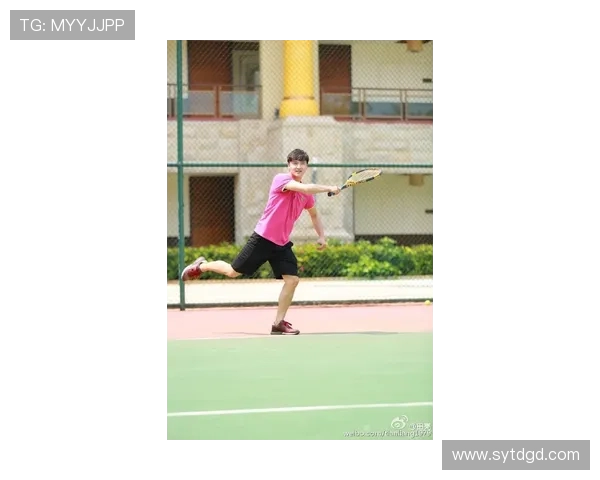 周娜独家分享网球心得与技巧助你提升球技的秘诀与经验