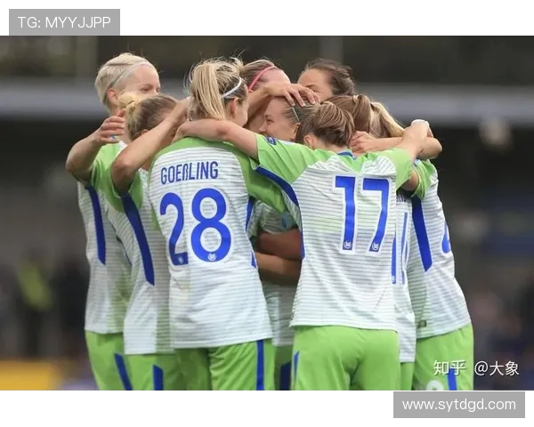 塔什干棉农与沙赫的精彩对决揭示足球战术与团队协作的完美结合 塔什干棉农与沙赫的精彩对决揭示足球战术与团队协作的完美结合