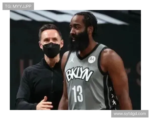 洛里昂与朗斯激战正酣最终比分揭晓引发球迷热议