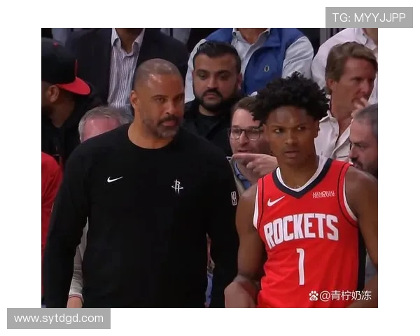 马刺与勇士精彩对决直播回放全程回顾与精彩瞬间分析