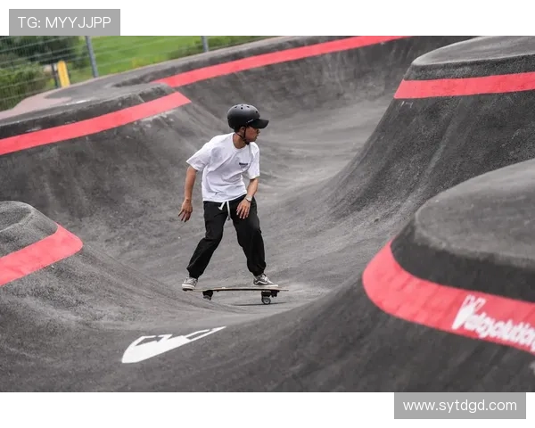 刘磊亲述极限运动的挑战与乐趣分享，带你领略极限运动的魅力与技巧