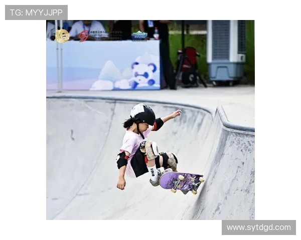 成都滑板队在世界街舞大赛中的奋斗与突破之路全景回顾